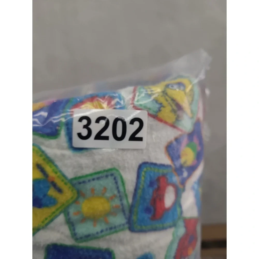 Handmade‎ Baby Quilt Reversible Parrots and Sesame Street 36X49